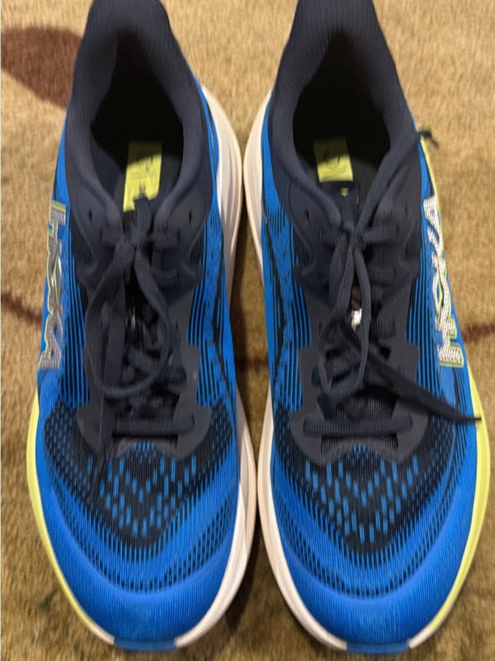 Hoka One Skyflow  Men's 10 Blue, Black & Neon Yellow Running Shoes Style FE1224D